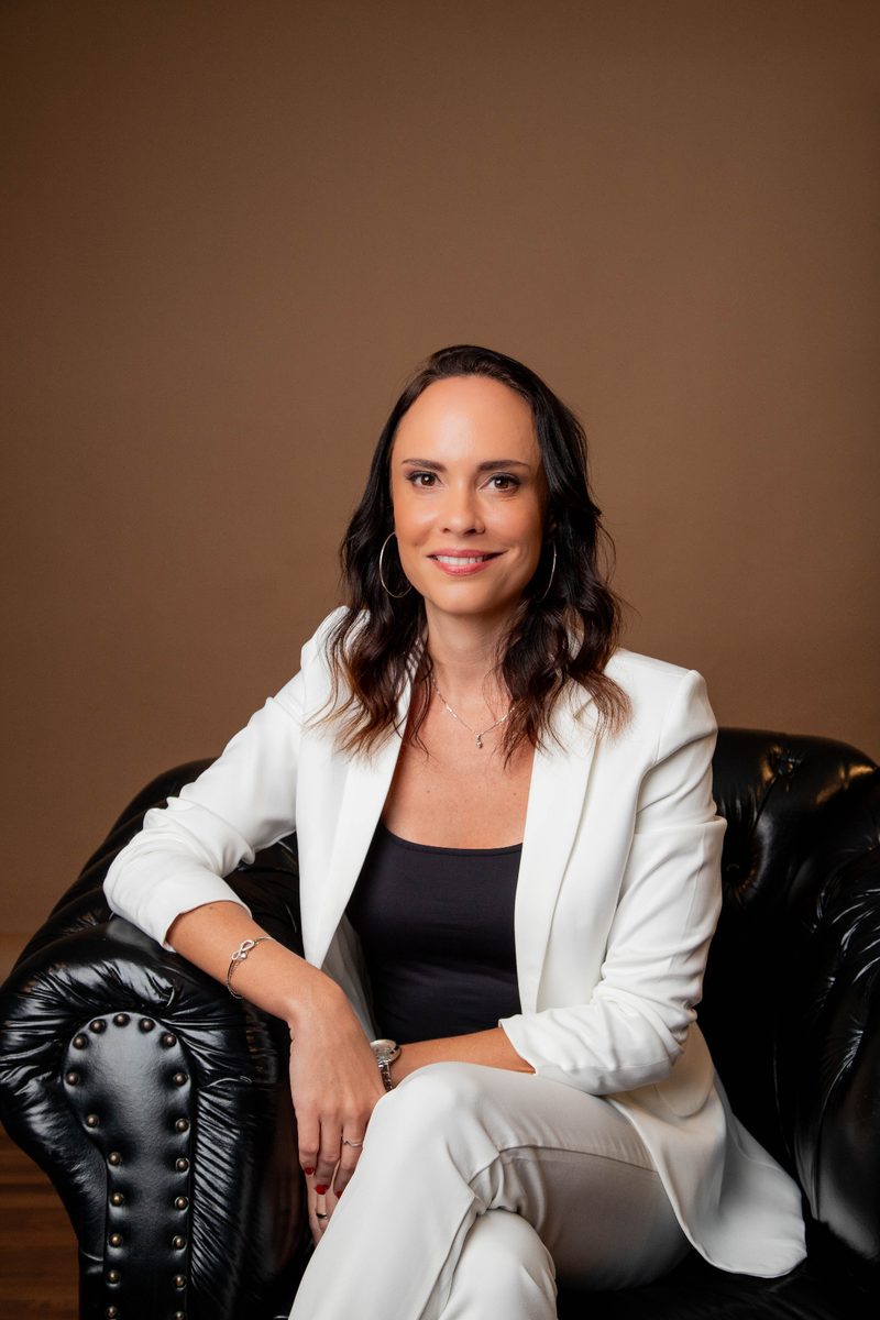 Juliana Botti — Consultora de imóveis de alto padrão
